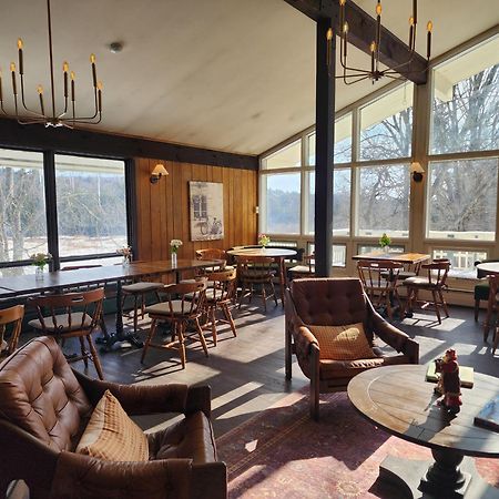Mountaineer Inn Вест-Довер Екстер'єр фото