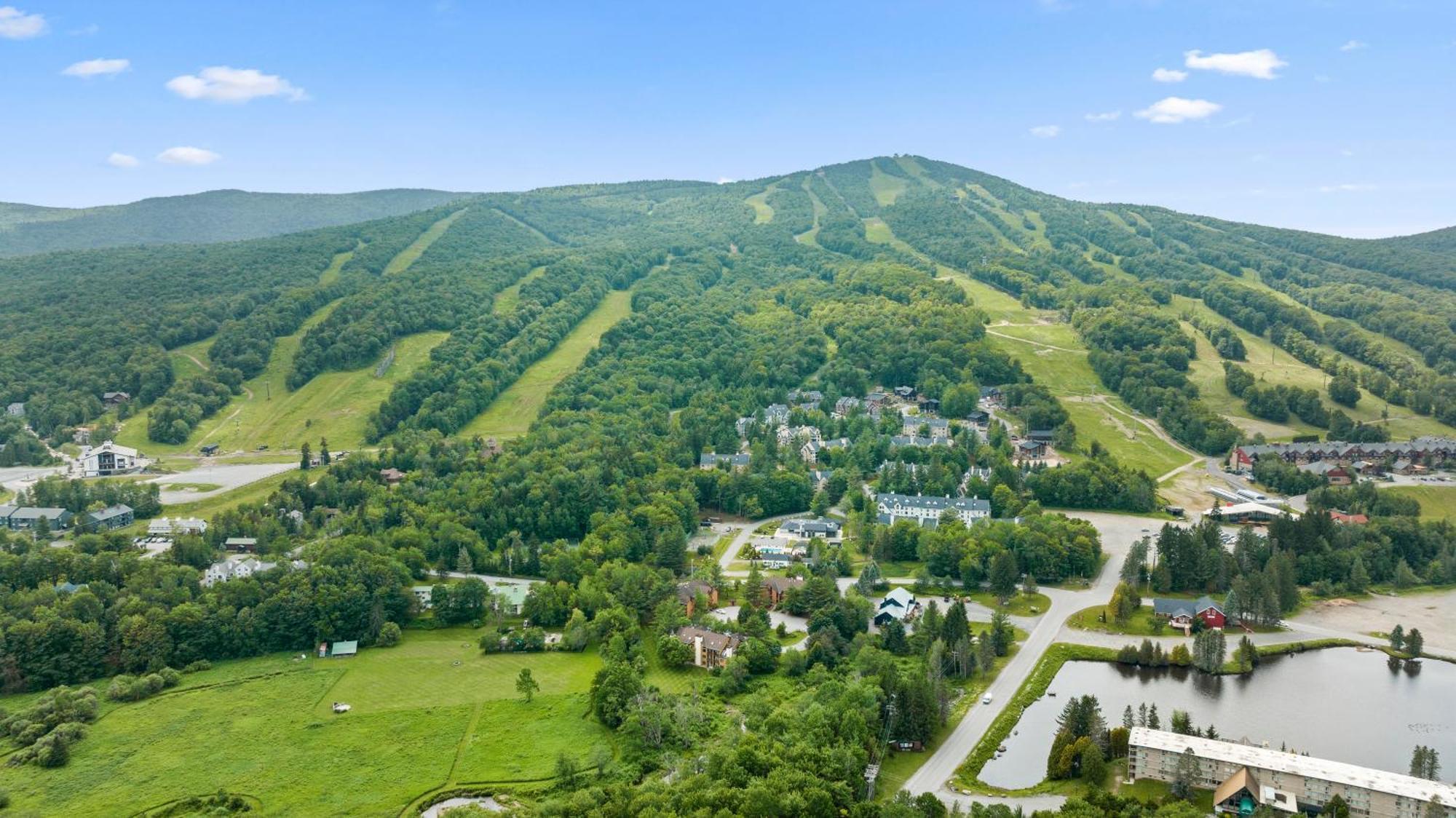 Mountaineer Inn Вест-Довер Екстер'єр фото